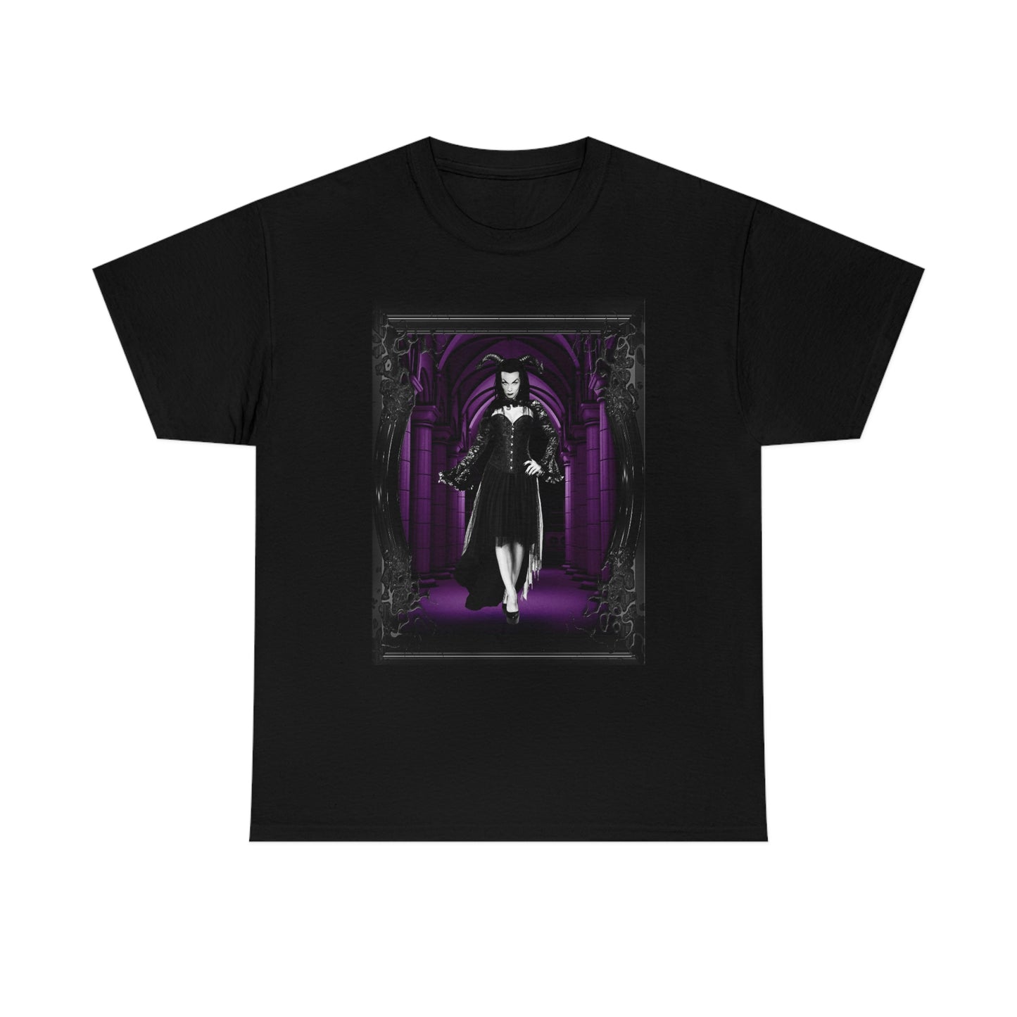 VAMPIRA 13 Unisex Heavy Cotton Tee