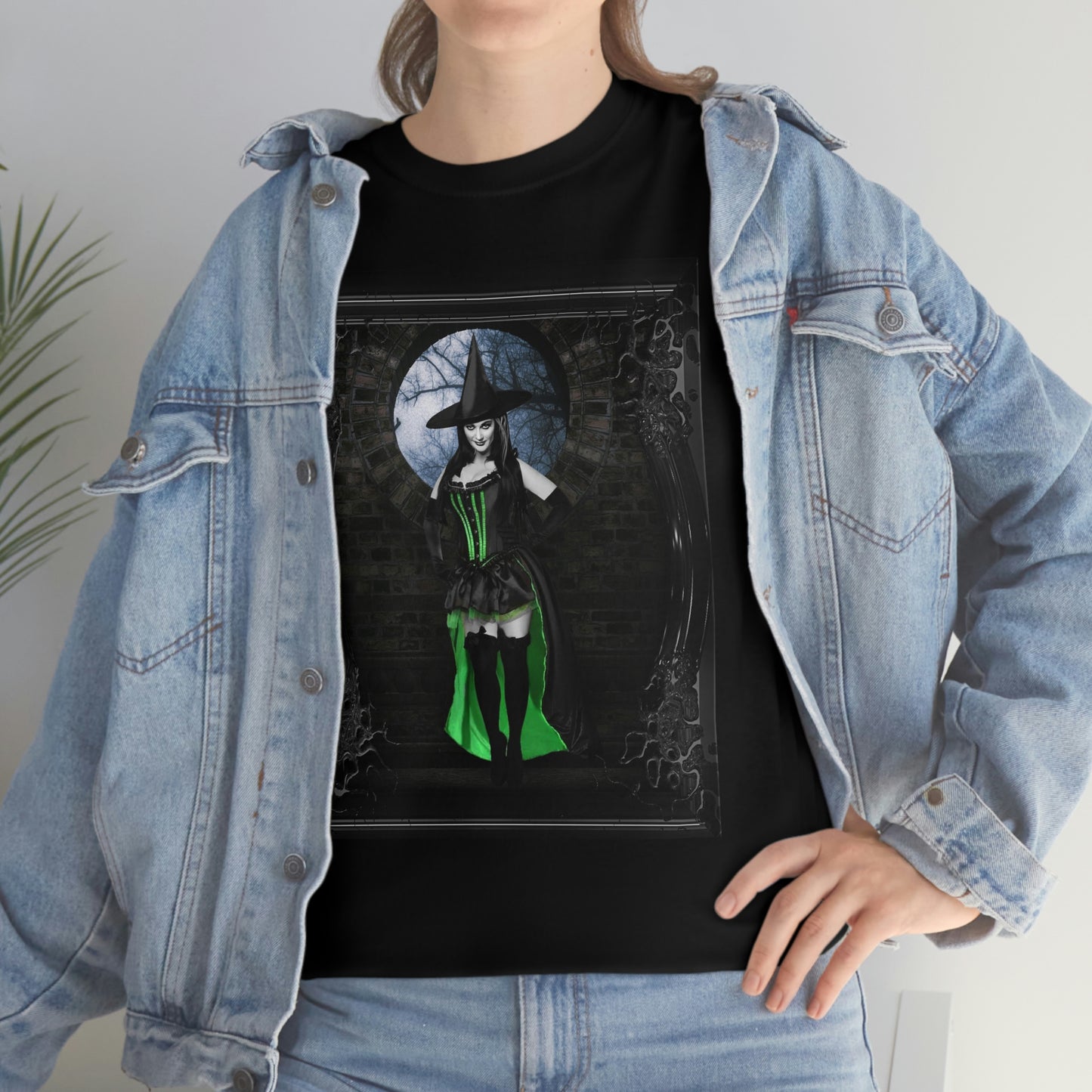 LILY 9 Unisex Heavy Cotton Tee