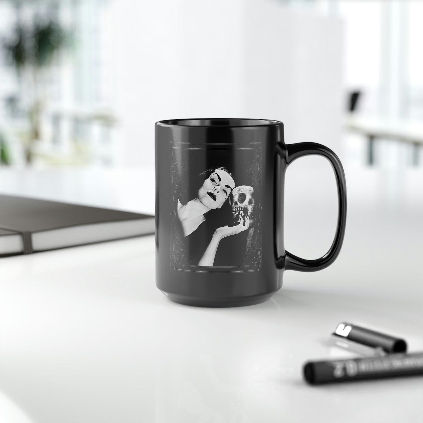 VAMPIRA 6 Black Mug, 15oz
