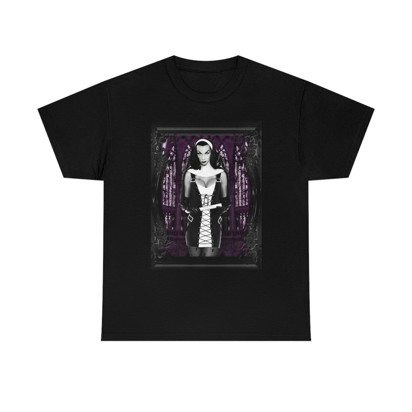 VAMPIRA 11 Unisex Heavy Cotton Tee
