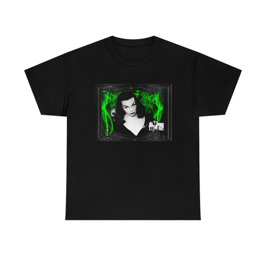 VAMPIRA 4 Unisex Heavy Cotton Tee