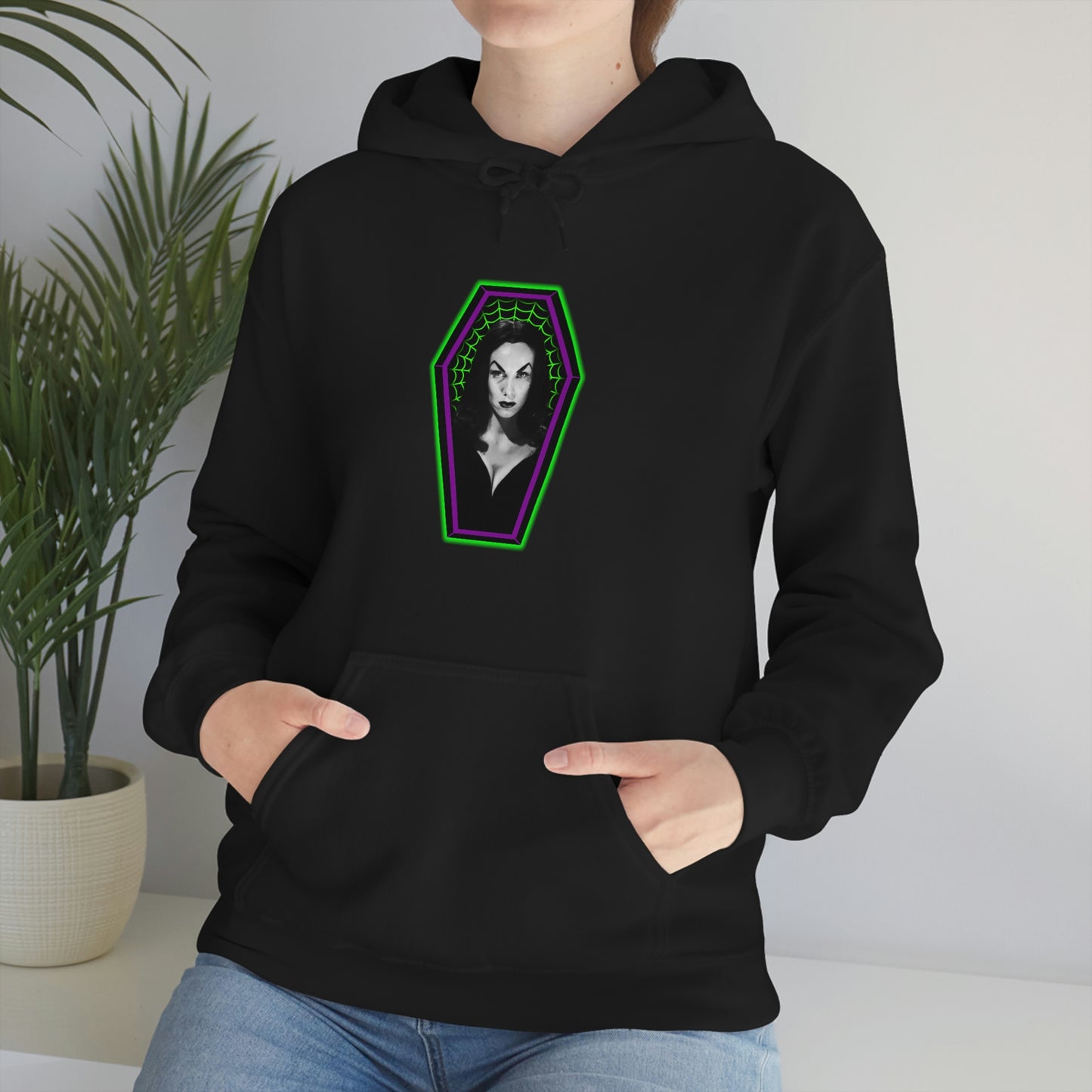 COFFIN MUGSHOT 2 (VAMPIRA) Unisex Heavy Blend™ Hooded Sweatshirt